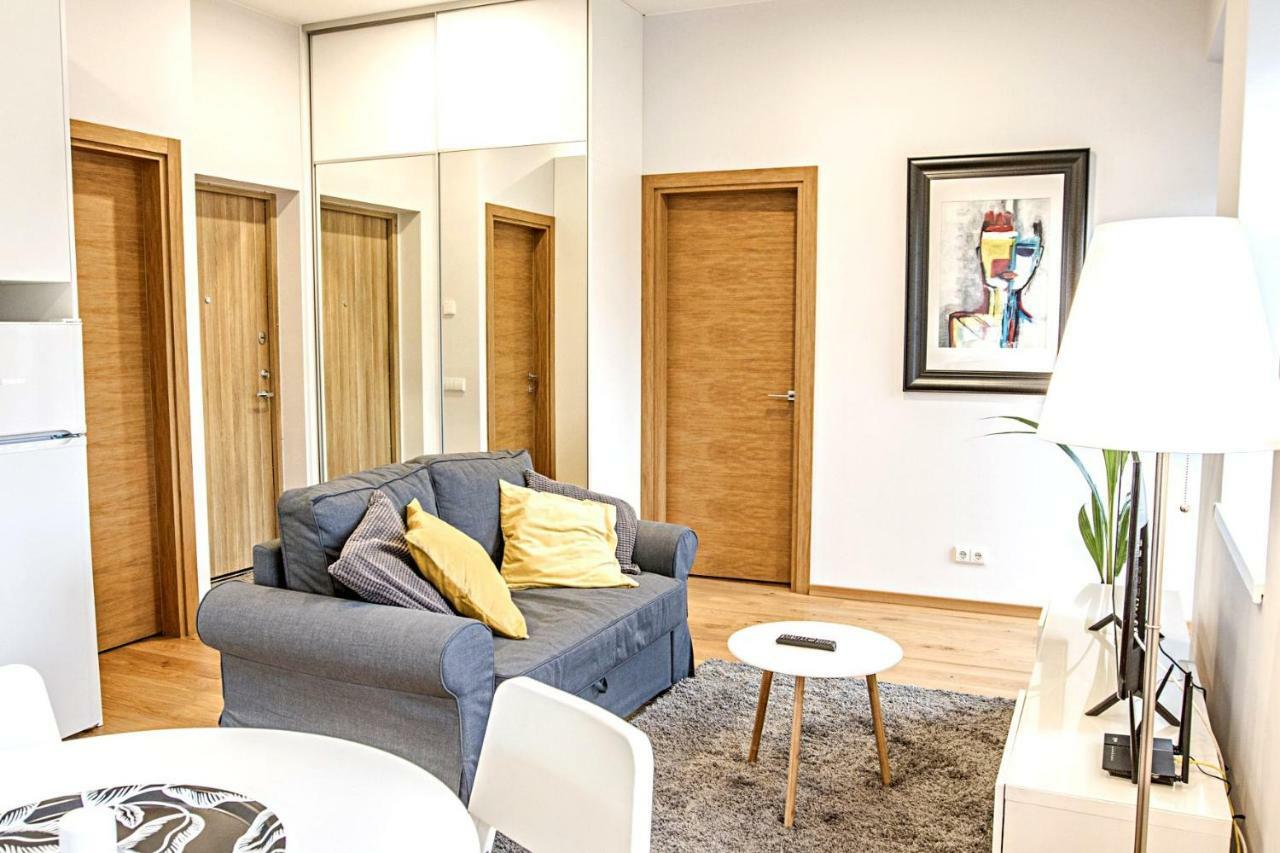 Modern 1Bd Apartment In Old Town By Hostlovers Kaunas Esterno foto